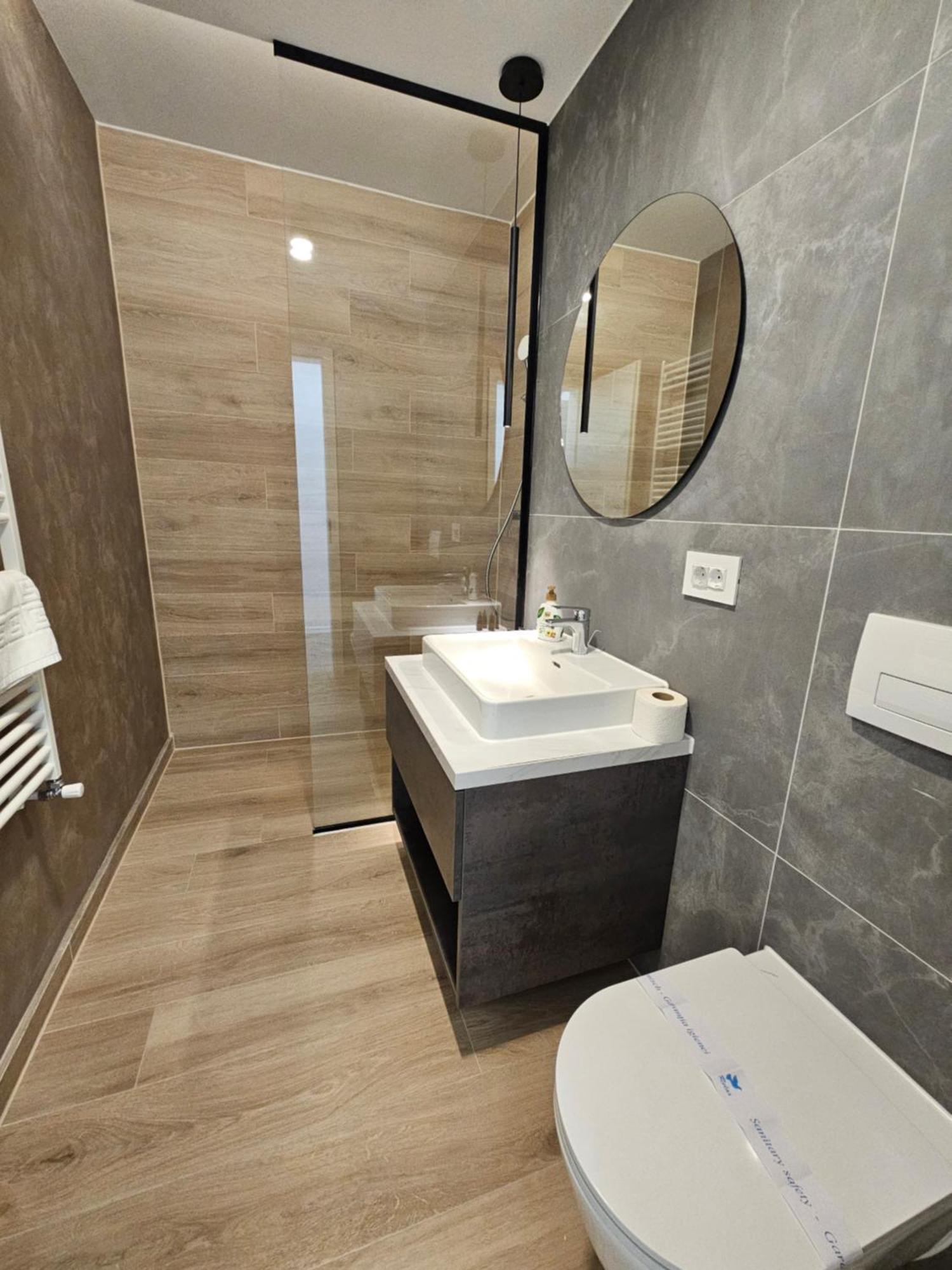 Deluxe Cozy Apartments - Coresi Mall #Braşov Exteriör bild